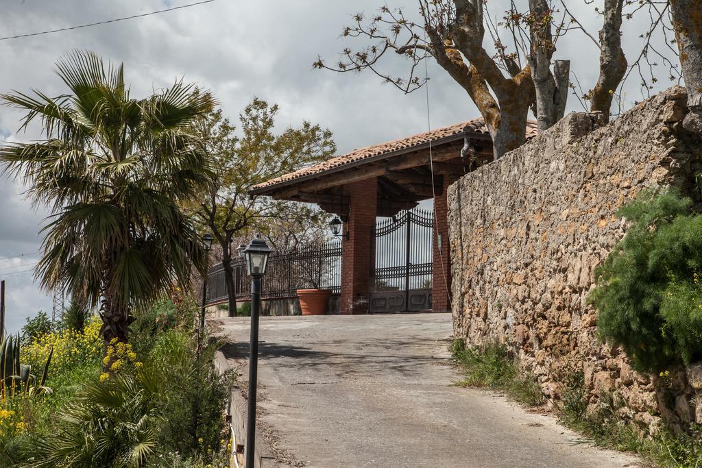 Bed and Breakfast La Dimora Di Samu Enna Exterior foto